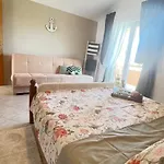 Mint Bellavista Apartment