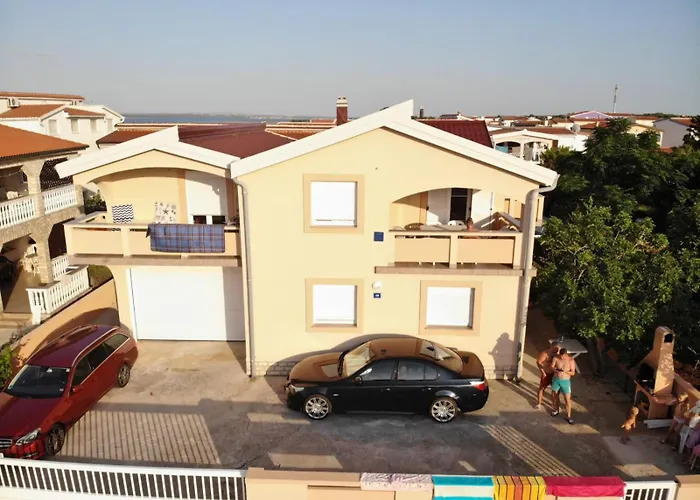 Mint Bellavista Апартаменты Вир