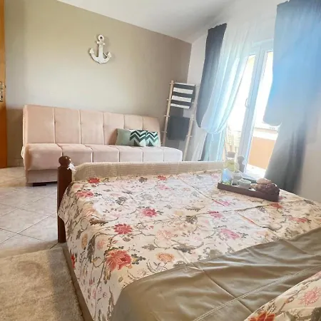 Mint Bellavista Apartment