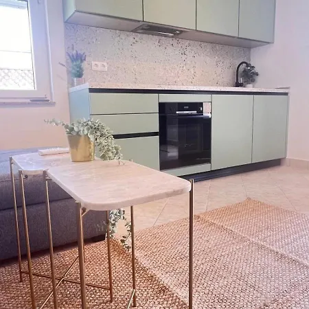Mint Bellavista Apartment Vir